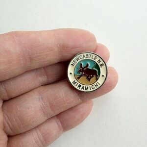 Aitkens Pewter Small Round Pin Back - VINTAGE, Collectible